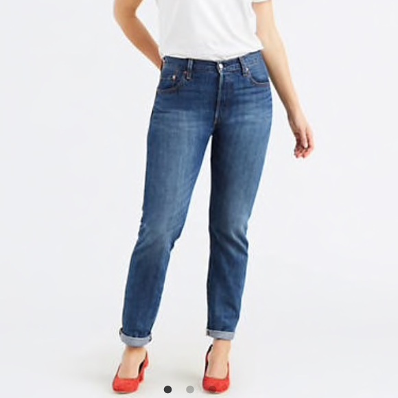 levi's boyfriend jeans